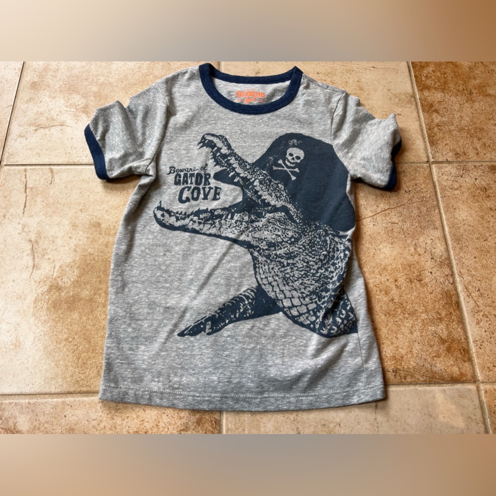 Size 6 OshKosh B’gosh Gray Gator Short-sleeve T-shirt